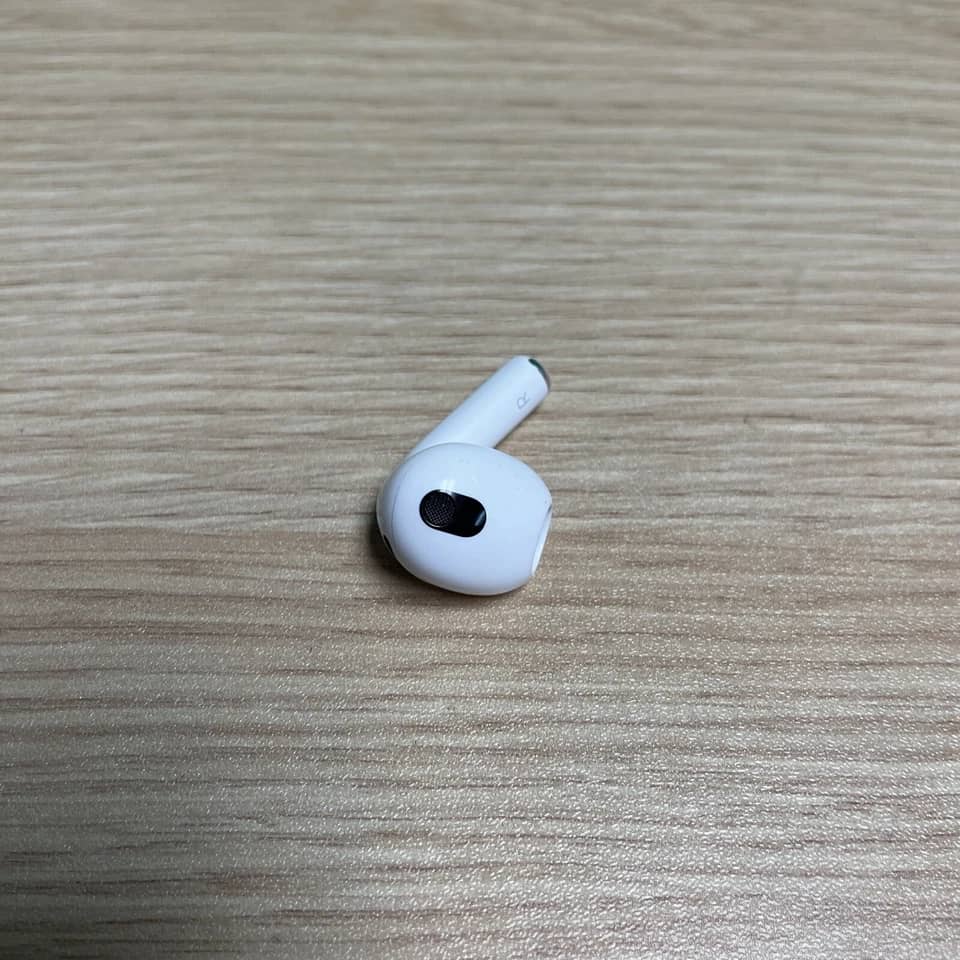 Apple AirPods 3 Headphones & Earbuds New White