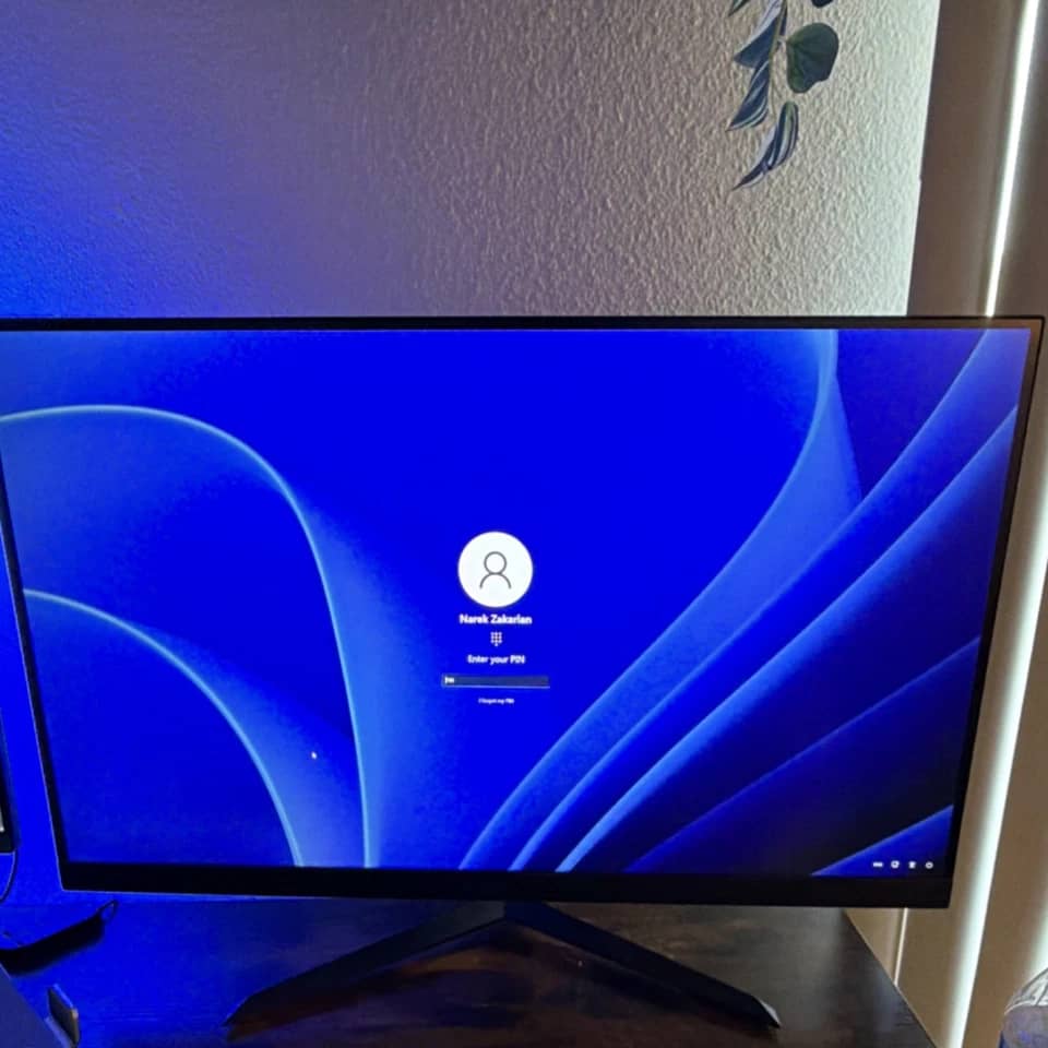 LG 32GN650 Monitors New Black