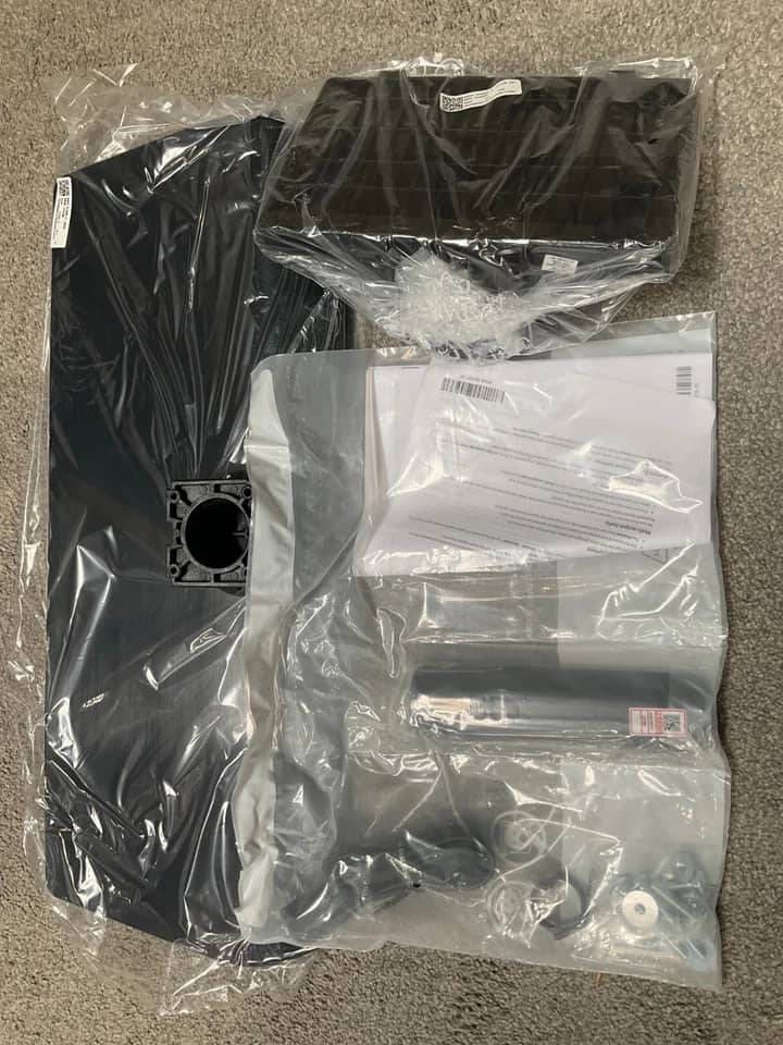 Samsung NT678U TVs For parts or not working Black