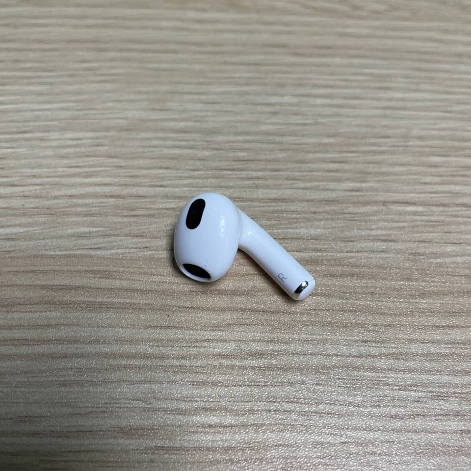 Apple AirPods 3 Headphones & Earbuds New White
