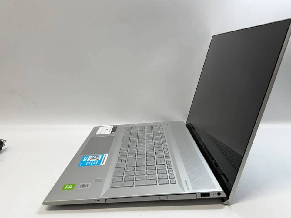 HP Envy 17 Computers New 1TB 32GB