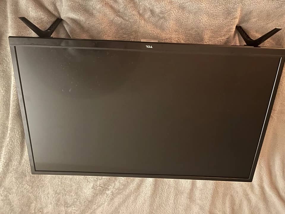 TCL 32s327 TVs New Black