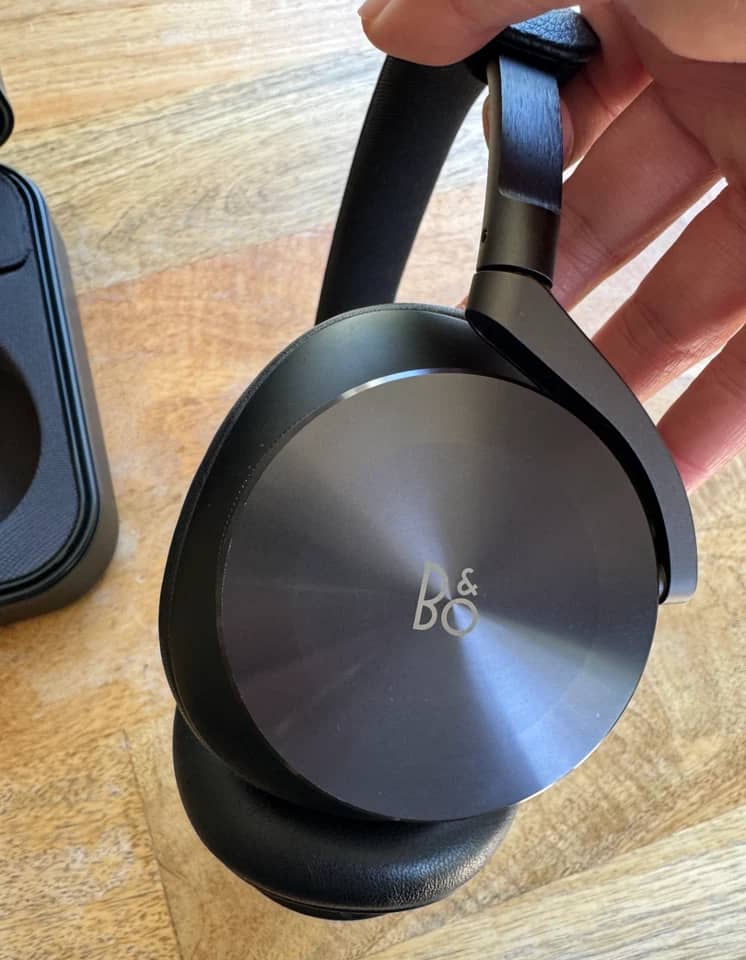 Bang & Olufsen Beoplay H95 Headphones & Earbuds New Black