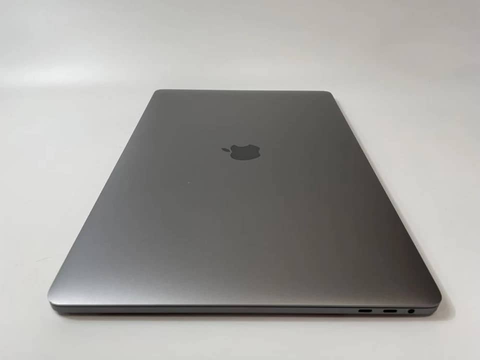 Apple MacBook Pro (2018) Computers Refurbished - Excellent 256GB 8GB