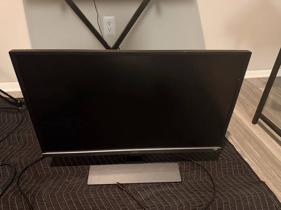 BenQ EW3270U Monitors Used - Good Black