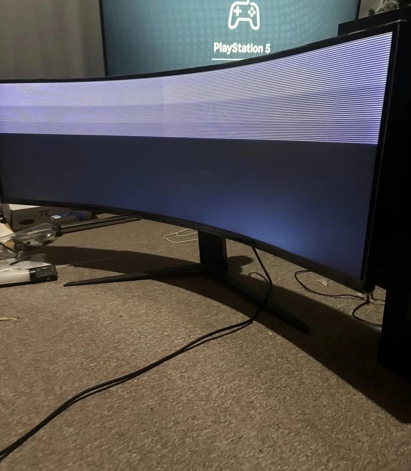 LG 49GR85DC Monitors For parts or not working Black