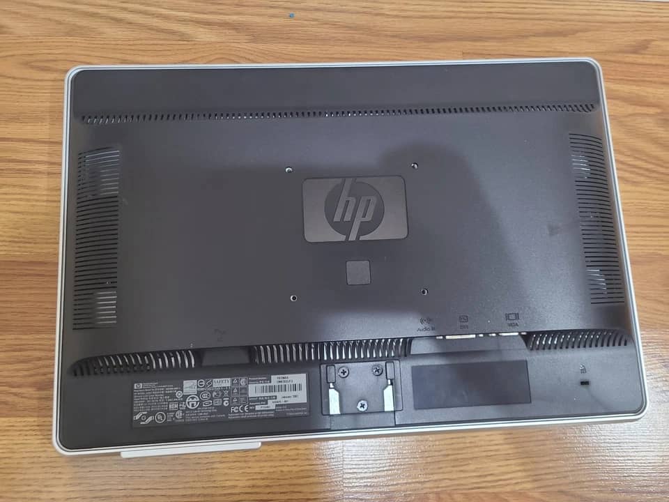 HP W2007 Monitors Used - Good Black