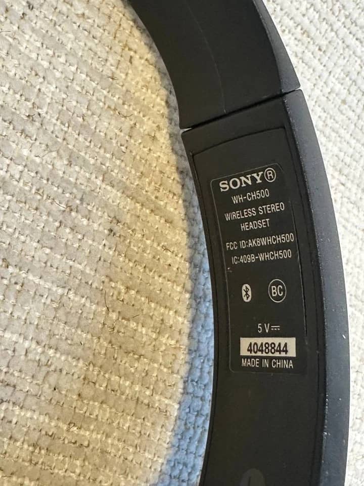 Sony WH-CH500 Headphones & Earbuds New Black
