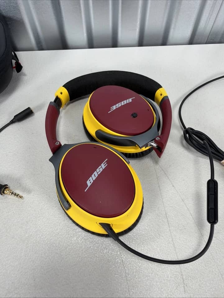 Bose QuietComfort 25 Headphones & Earbuds New Black