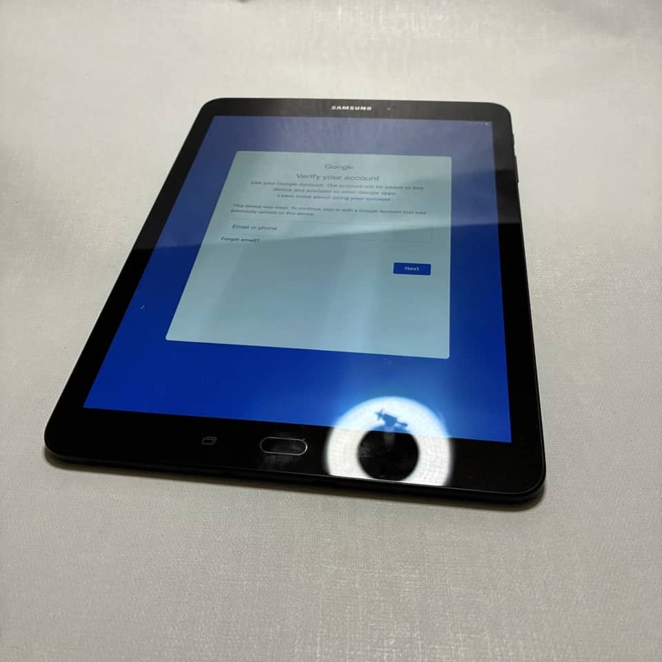 Samsung Galaxy Tab S3 Tablets Silver 32GB Refurbished - Excellent
