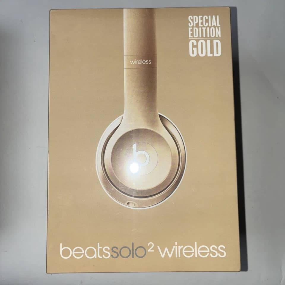 Beats Solo 2 Wireless Headphones & Earbuds New Gold