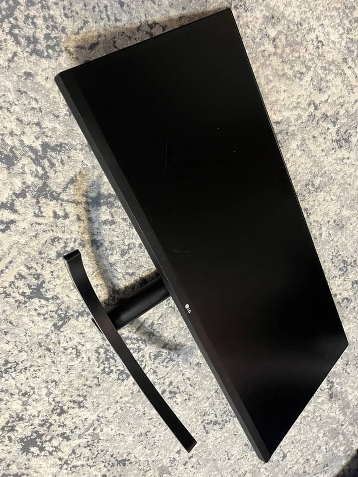 LG 34WL500 Monitors New Black