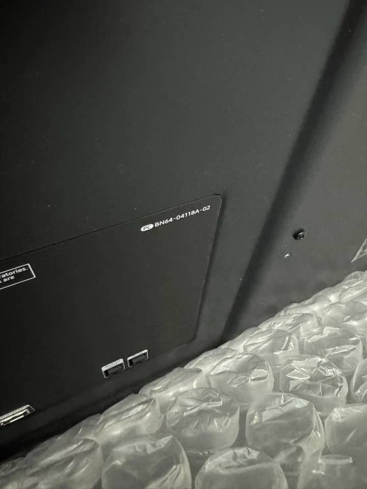 Samsung QM85N Monitors New Black