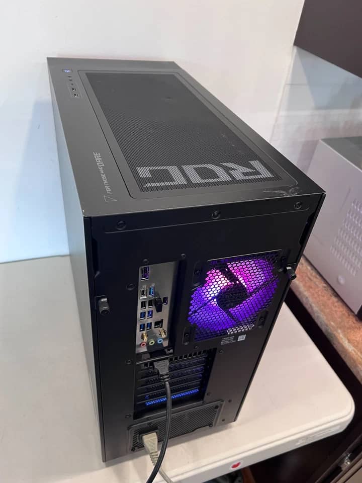 ASUS ROG Strix G700 Computers New 1TB 16GB