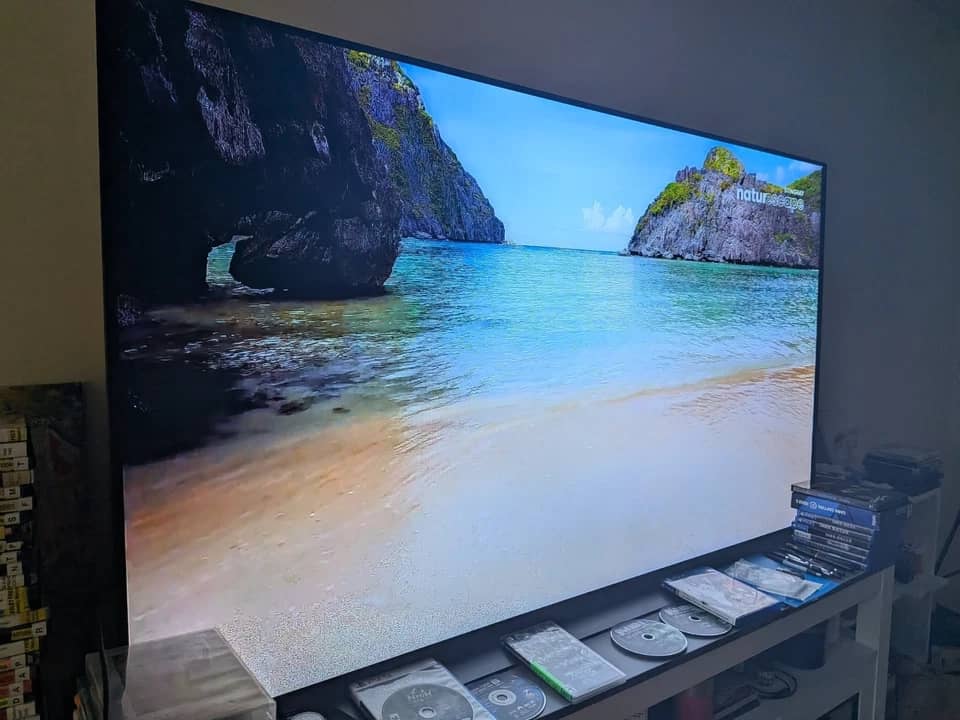 LG C1PUB TVs New Black