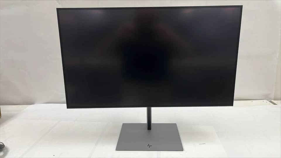 HP Z27q G3 Monitors Refurbished - Excellent Silver