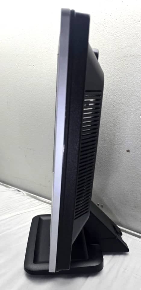 HP LE1711 Monitors Open-Box Excellent Silver