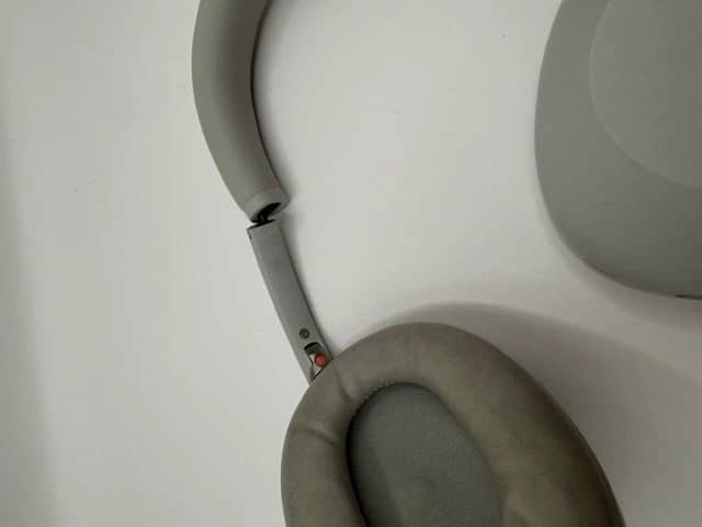 Sony WH-1000XM6 Headphones & Earbuds New Silver