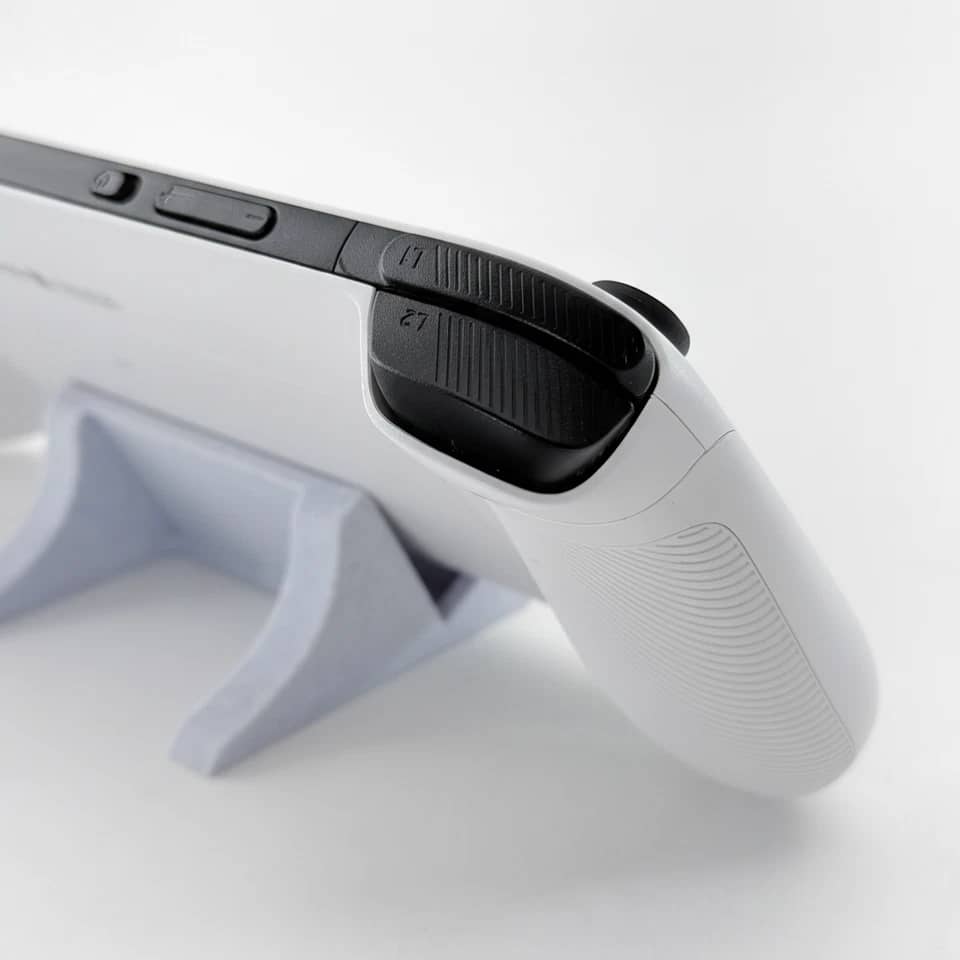 Logitech G Cloud Handheld Portable Gaming Console Video Game Consoles New White