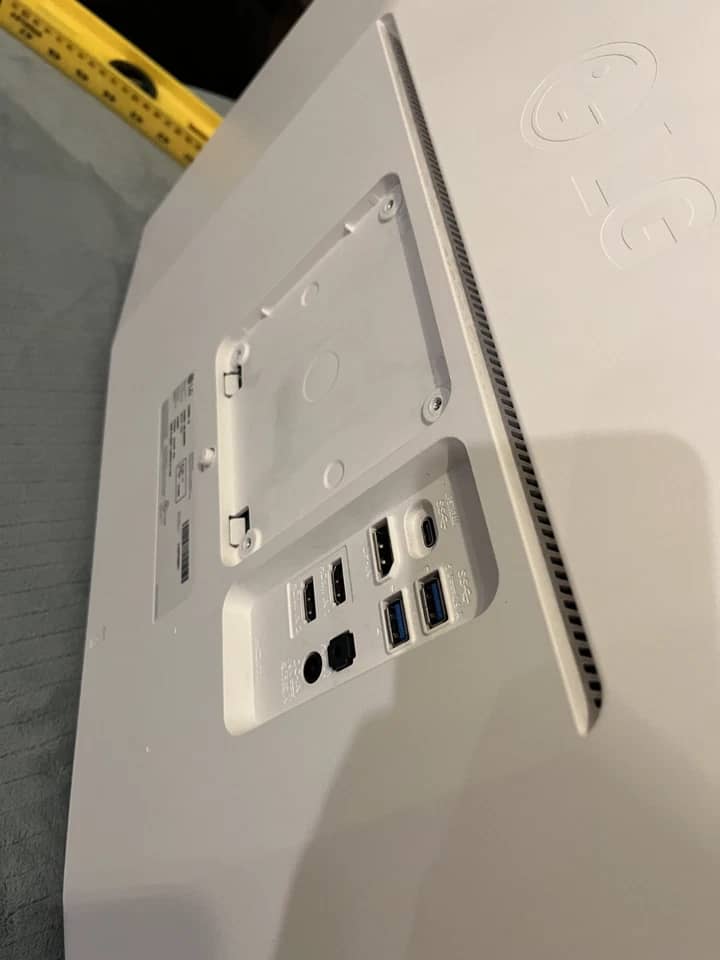 LG 27BL85U Monitors New Silver