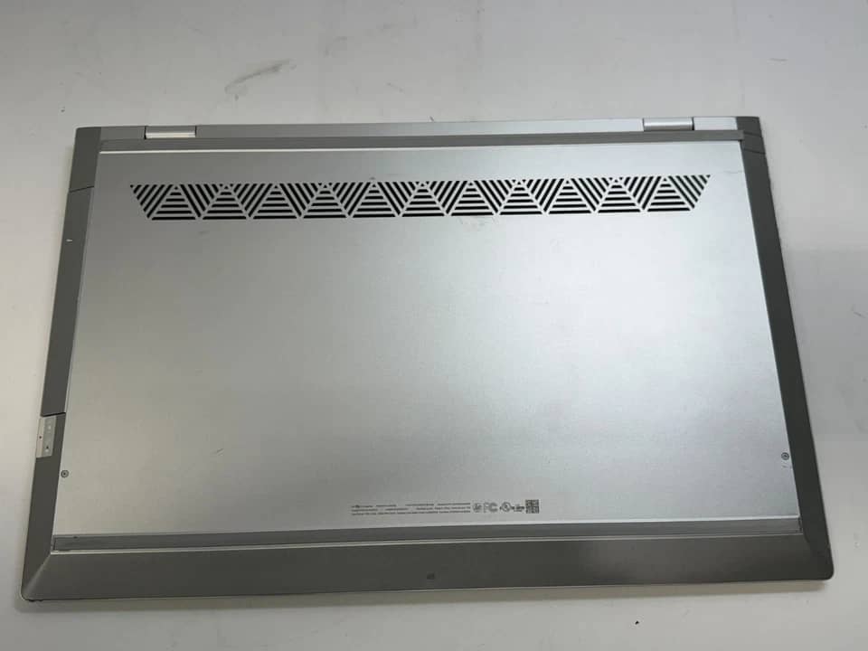 HP Envy 17 Computers New 1TB 32GB