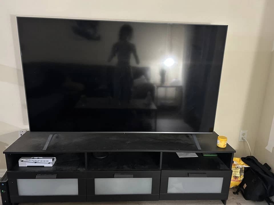 LG UQ7590PUB TVs New Gray