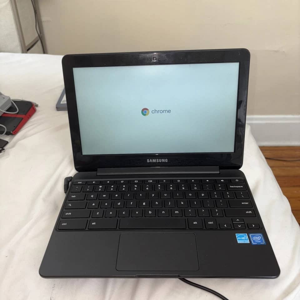 Samsung Galaxy Chromebook Computers New 32GB 4GB
