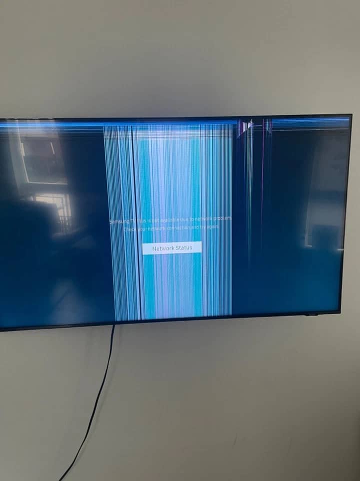Samsung AU8000 TVs New Black