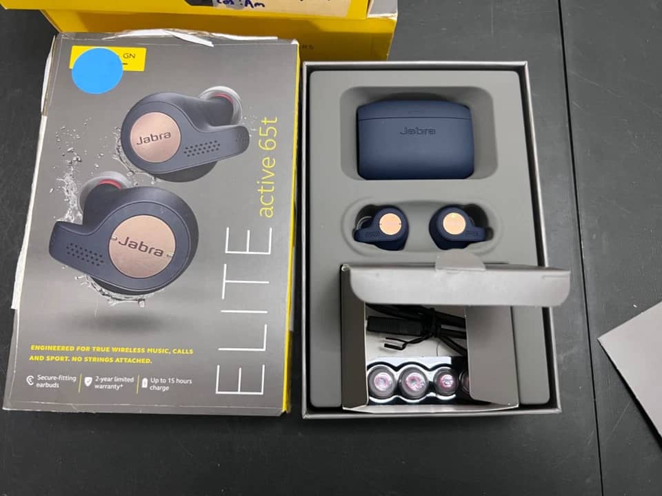 Jabra Elite 65t Headphones & Earbuds New Blue