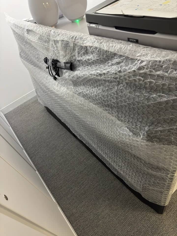 Samsung QM85N Monitors New Black