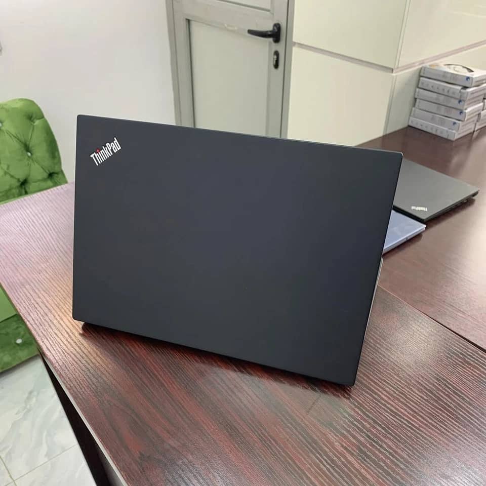 Lenovo ThinkPad T490s Computers New Unspecified 8GB
