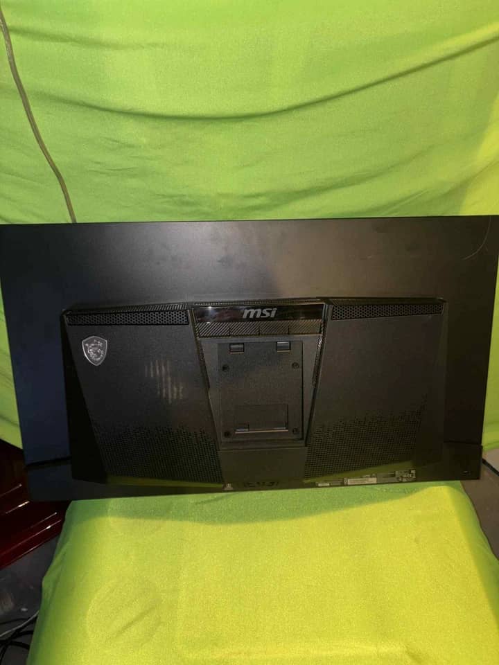 MSI MAG 321UPX QD-OLED Monitors New Black
