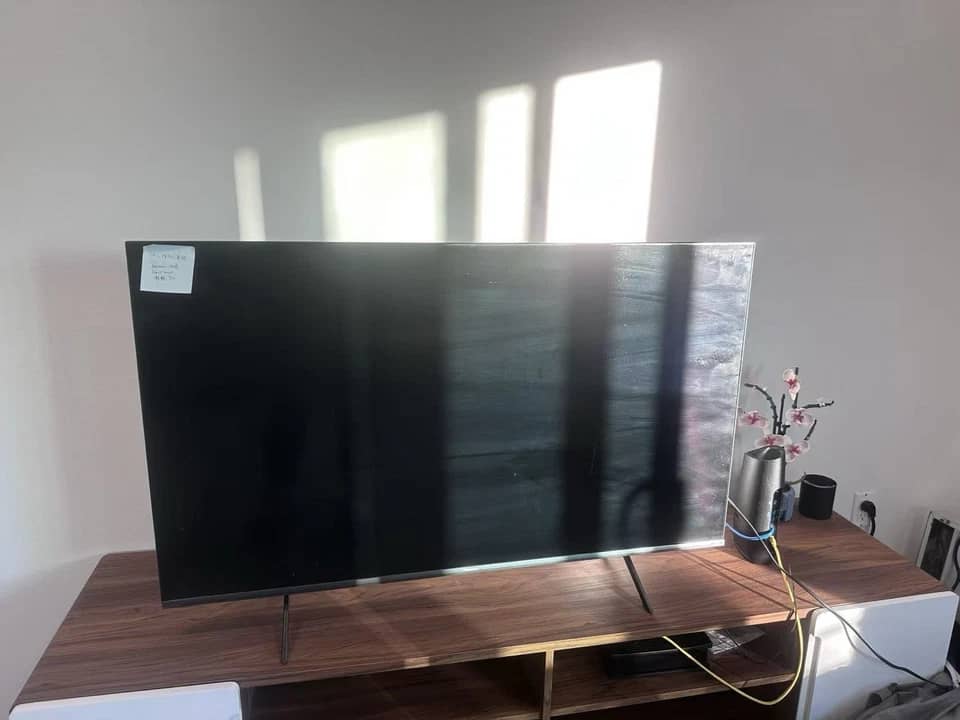 Hisense U6HF TVs New Black