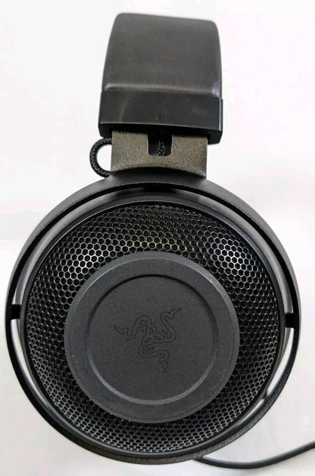 Razer Kraken Pro V2 Headphones & Earbuds Used - Good Black