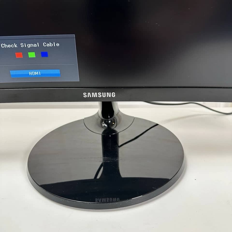Samsung CF390 Monitors New Black