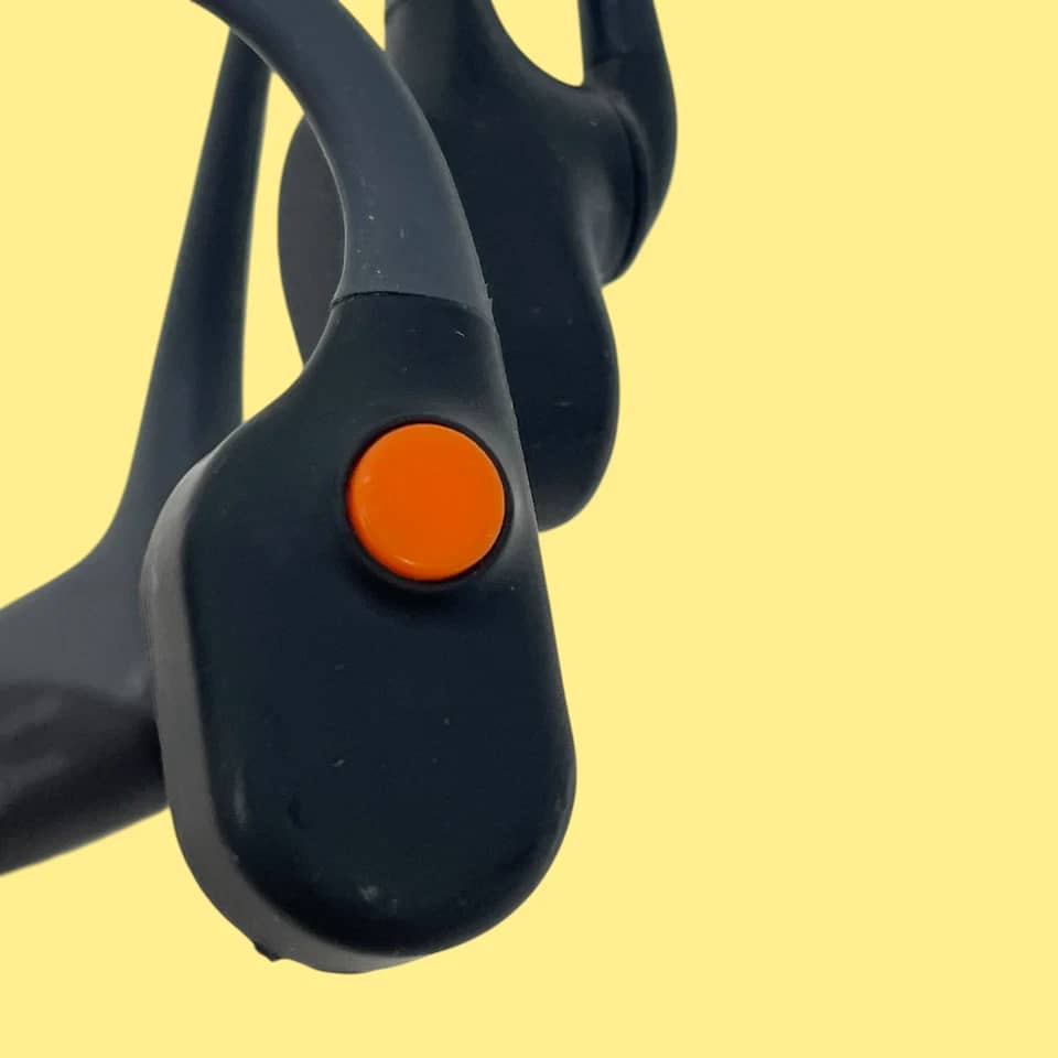 Shokz OpenComm Headphones & Earbuds New Black