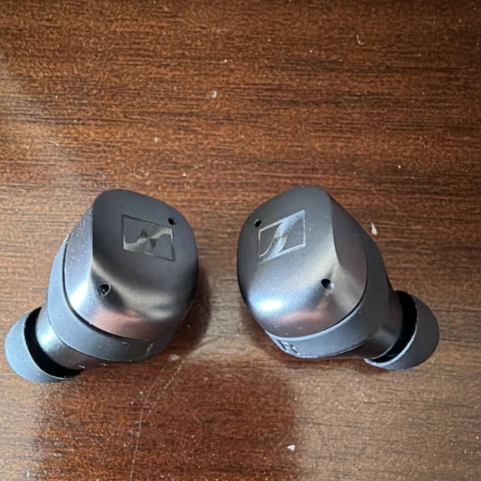 Sennheiser Momentum 3 Wireless Headphones & Earbuds New Black