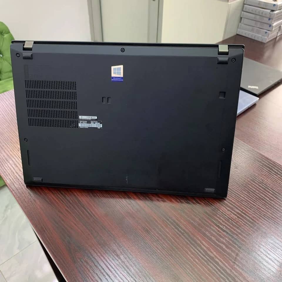 Lenovo ThinkPad T490s Computers New Unspecified 8GB