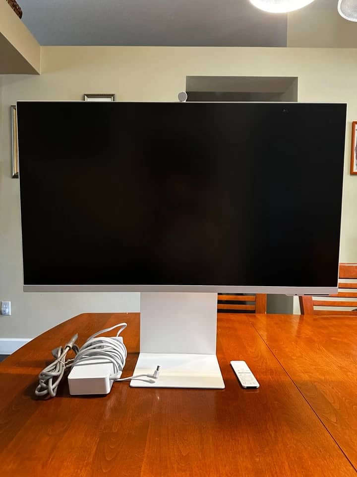 Samsung S32CM801UN Monitors Used - Good White