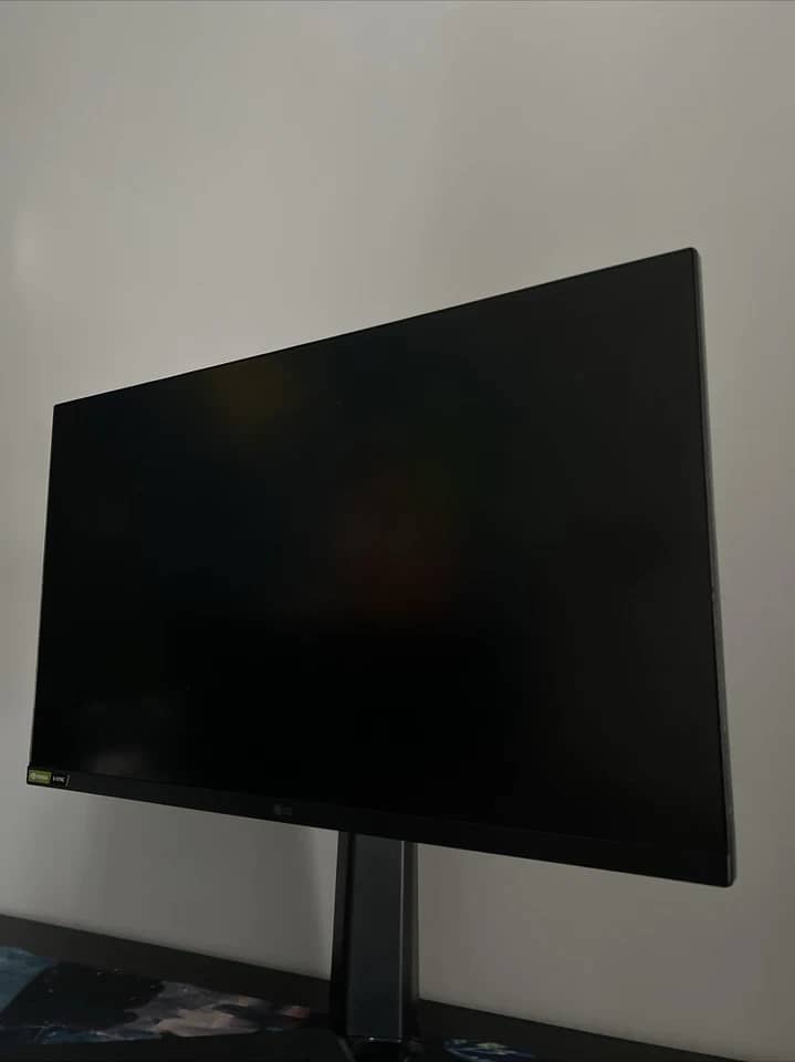 LG 27GP83 Monitors Open-Box Excellent Black