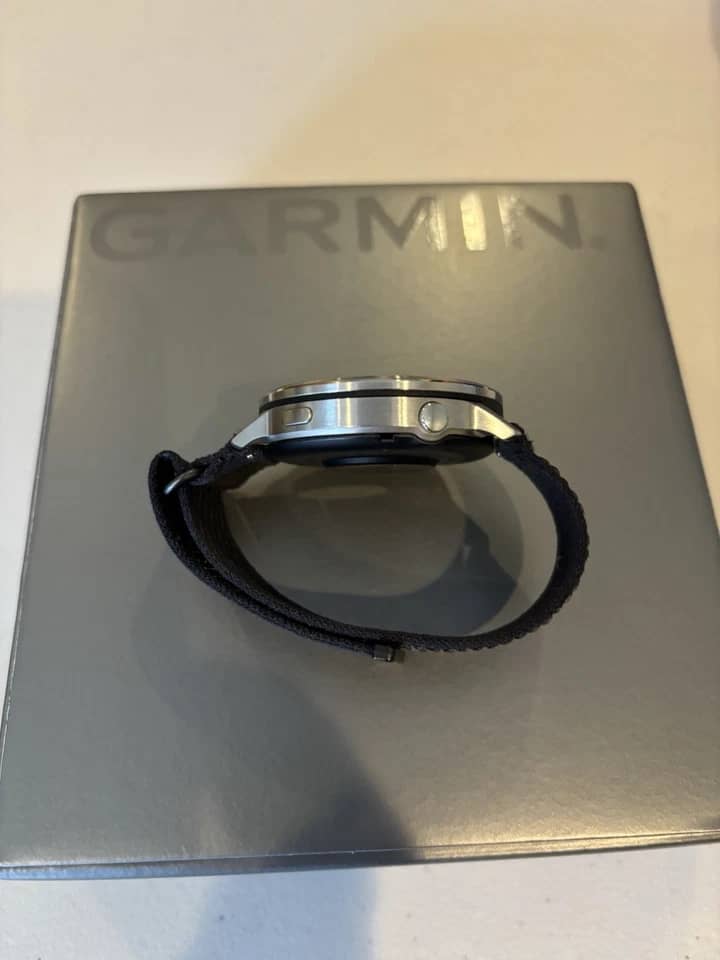 Garmin Garmin Venu 4 Smartwatches New Gray