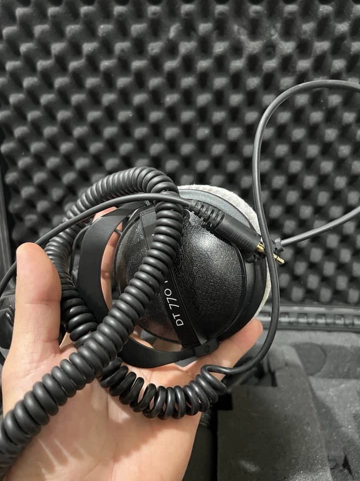 Beyerdynamic beyerdynamic DT 700 PRO X Headphones & Earbuds New Black