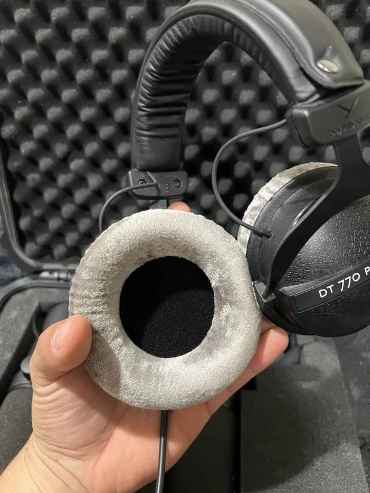 Beyerdynamic beyerdynamic DT 700 PRO X Headphones & Earbuds New Black