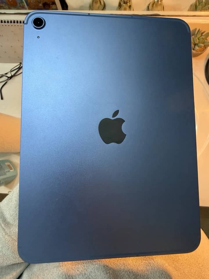 Apple iPad 10th Tablets Blue 64GB New