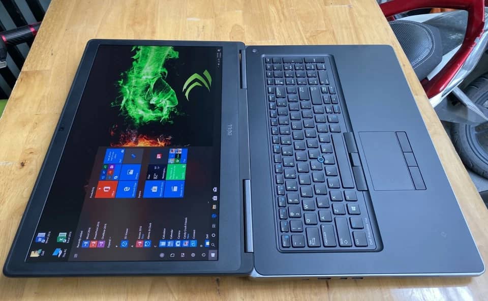 Dell Precision 7710 Computers Refurbished - Excellent 128GB 32GB