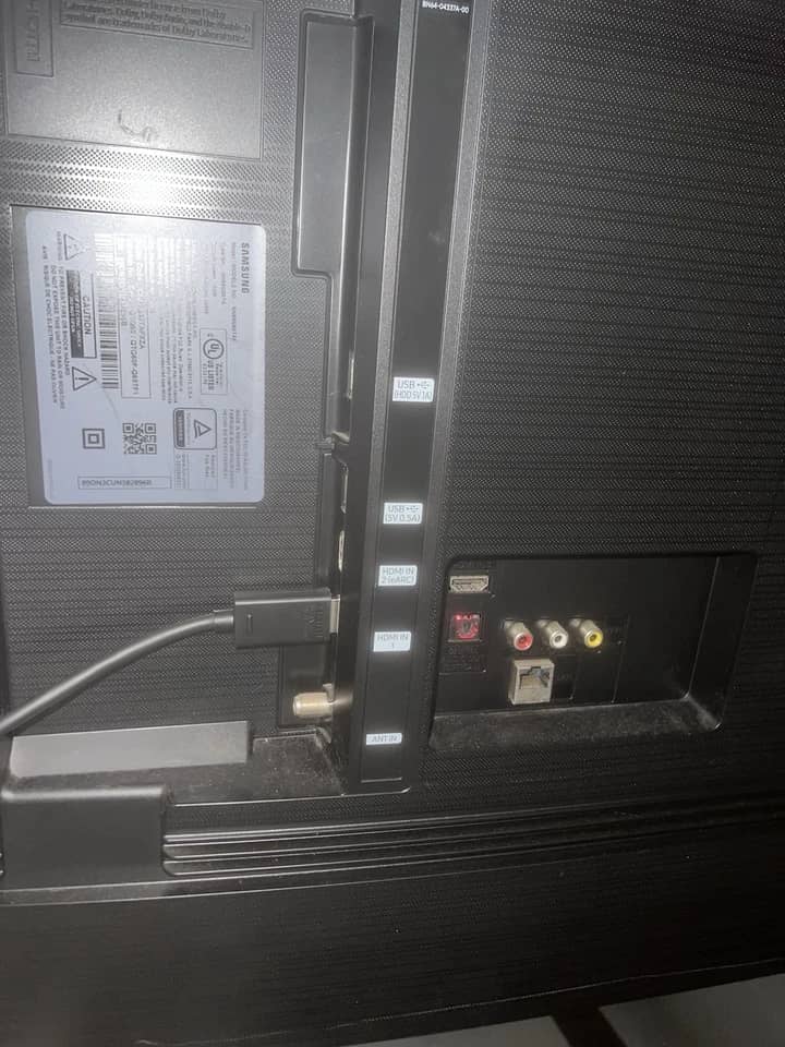 Samsung Q60 TVs Open-Box Excellent Black