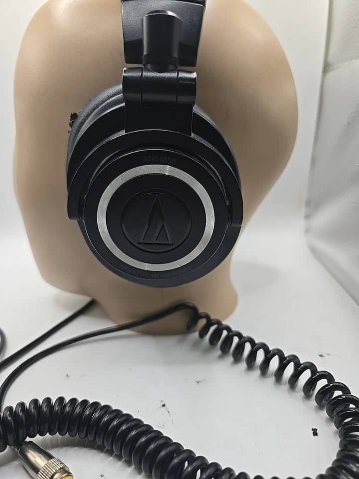 Audio-Technica ATH-M50 Headphones & Earbuds New Black