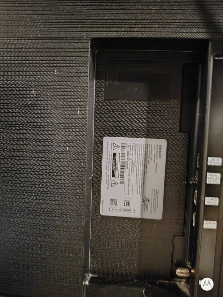 Samsung QM85R TVs New Black