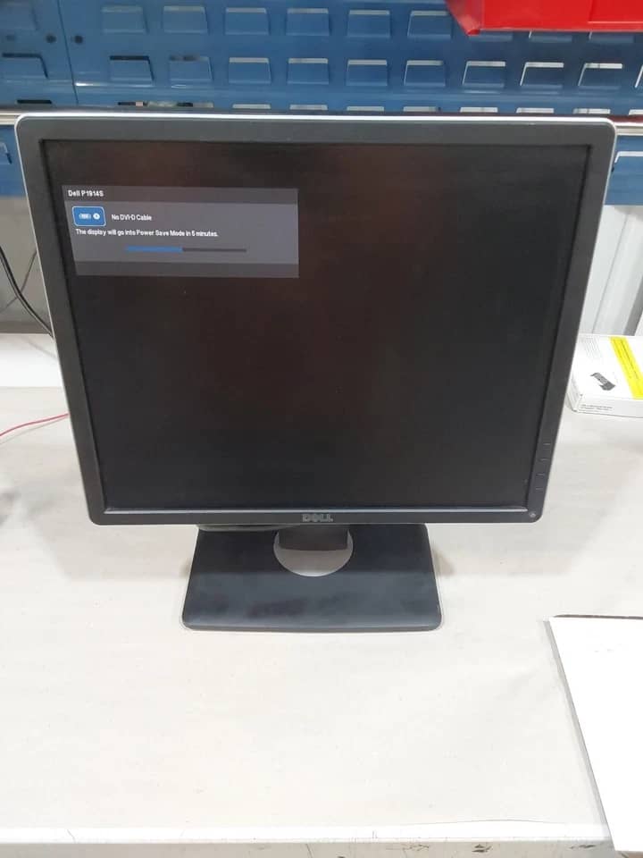 Dell P1914S Monitors Used - Good Black