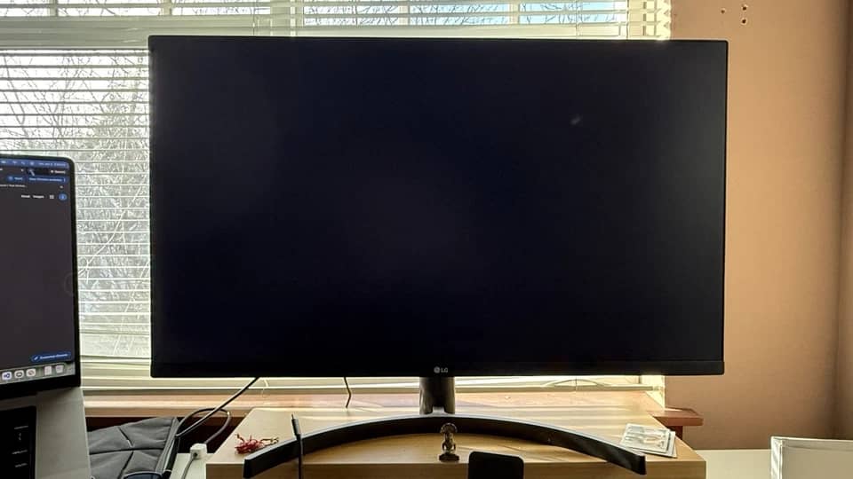 LG 32QN55T Monitors Used - Good Black